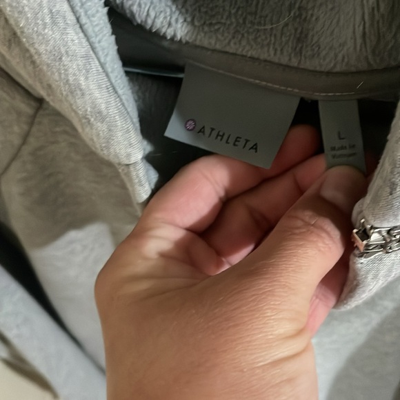 Cozy Karma crossover sweatshirt - Picture 3 of 7